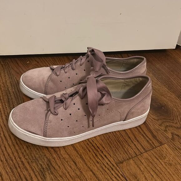Vionic Shoes - Vionic Keke Suede Leather Sneakers - size 7.5